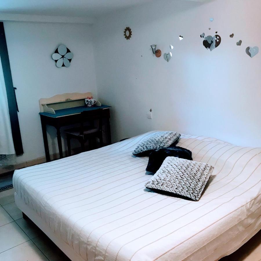 Chambre Et Salle De Bain Prive S'Ouvrant Sur Terrasse, Jardin Et Cuisine D'Ete Quillan Exteriér fotografie